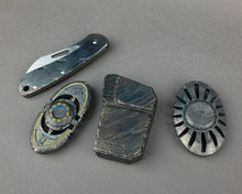 Load image into Gallery viewer, Time honored sculpture-Folding knife with rock texture and titanium alloy handle