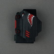 Load image into Gallery viewer, Handmade Shark FREE P4 Quick-pull Kydex Sheath Waist Clip Toolkit Sheath